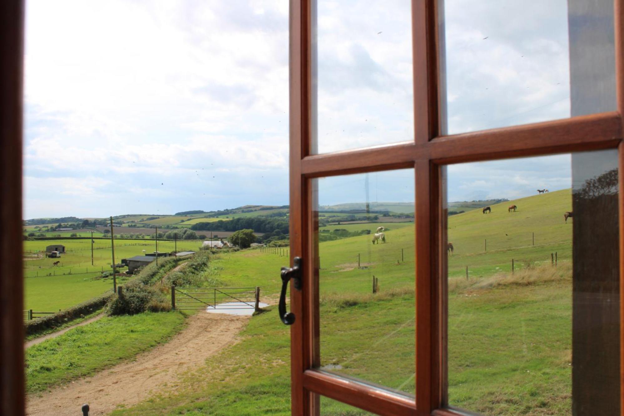 The Chequers Inn Rookley ภายนอก รูปภาพ